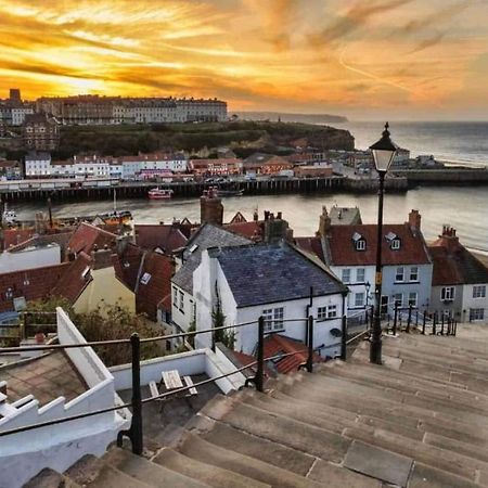 Cottages-Whitby - Bishops Cottage Уитби Екстериор снимка