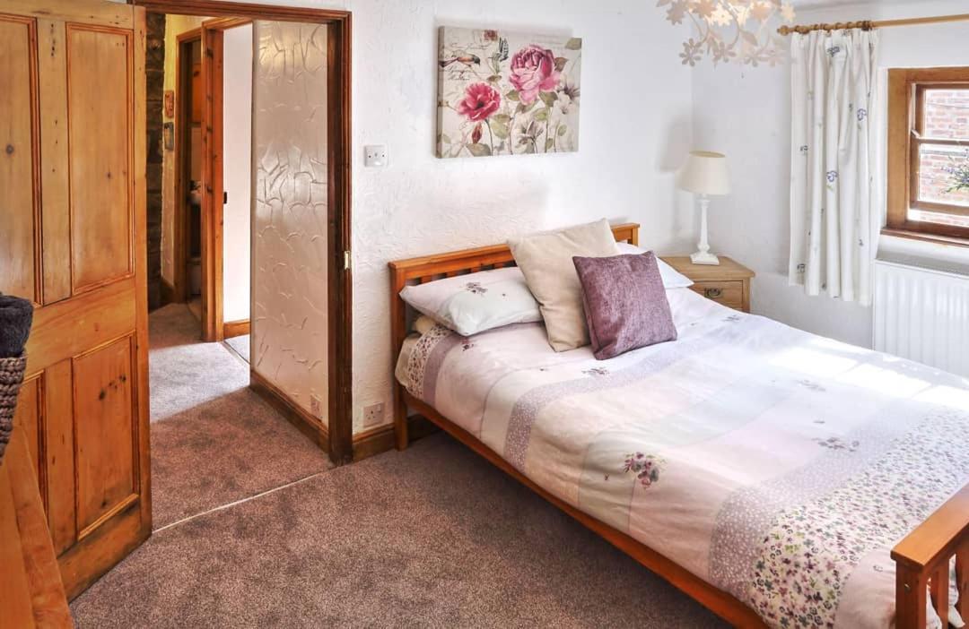 Cottages-Whitby - Bishops Cottage Уитби Екстериор снимка