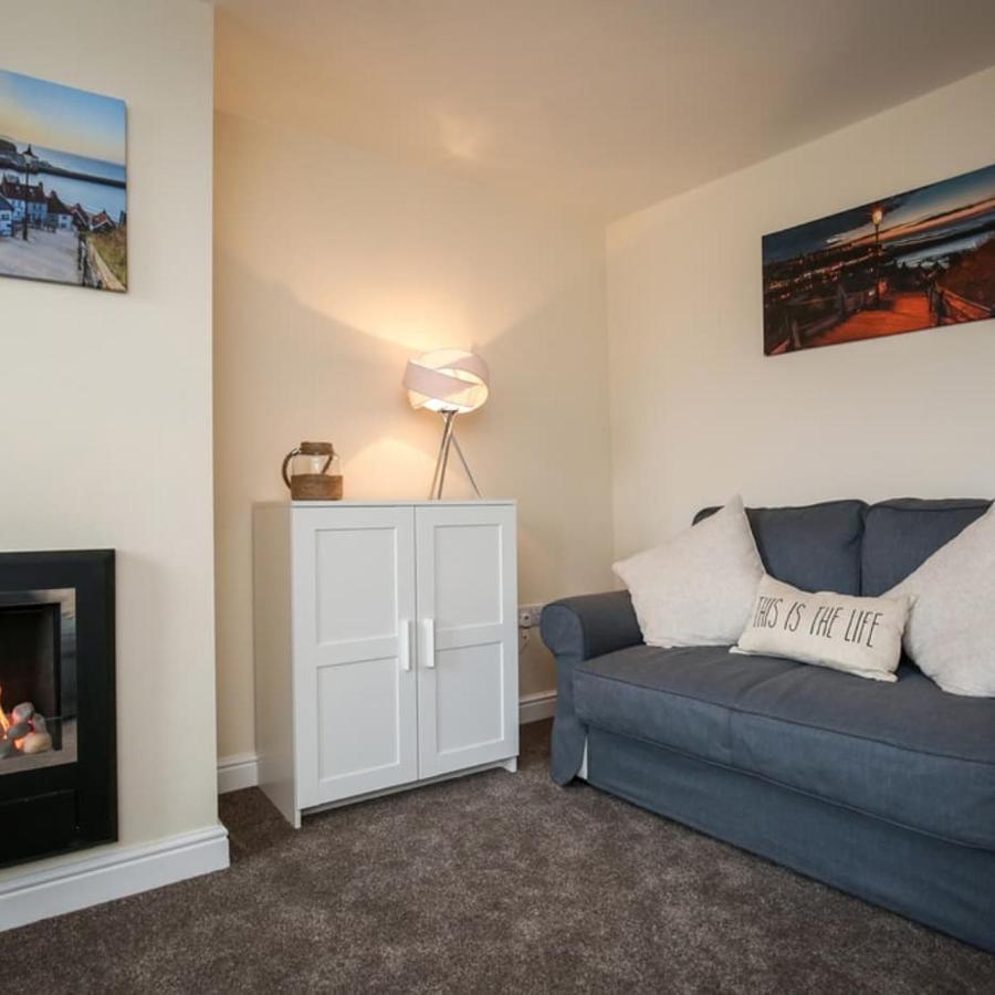 Cottages-Whitby - Bishops Cottage Уитби Екстериор снимка