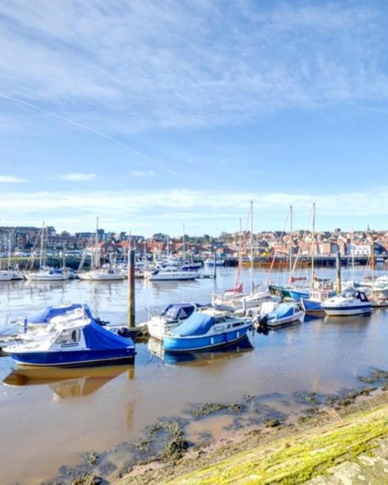 Cottages-Whitby - Bishops Cottage Уитби Екстериор снимка