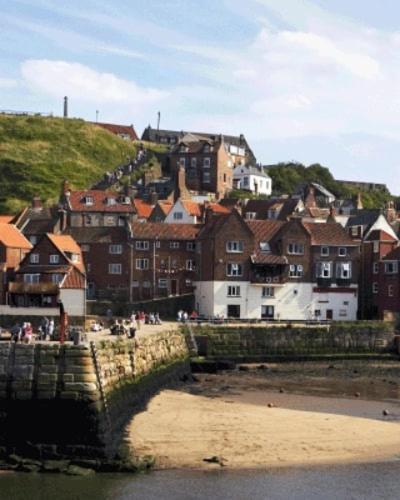 Cottages-Whitby - Bishops Cottage Уитби Екстериор снимка